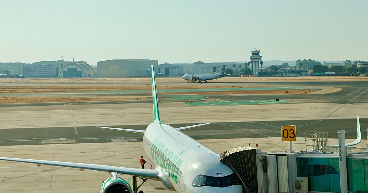 El Gobierno dice que el aeropuerto de Sevilla pasa del 100% al 50% con dos millones de viajeros más