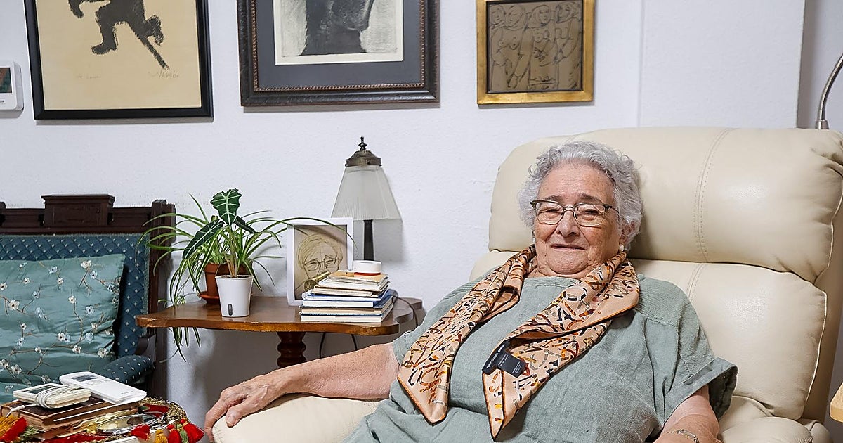 Grigera, filóloga y centenaria: «Un conocido académico de la RAE me dijo que en España era normal atribuirse libros que eran de otros»