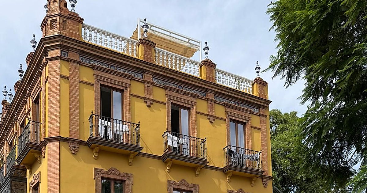 Las estampas más ordinarias del turismo en Sevilla: del jacuzzi a los tendederos