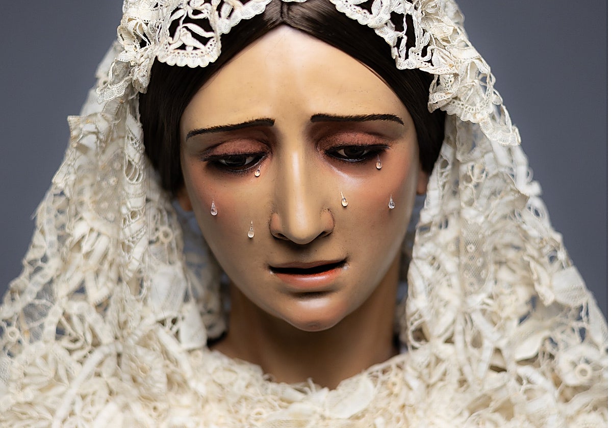 La Virgen de los Desamparados de Alcosa regresa al culto tras la ...