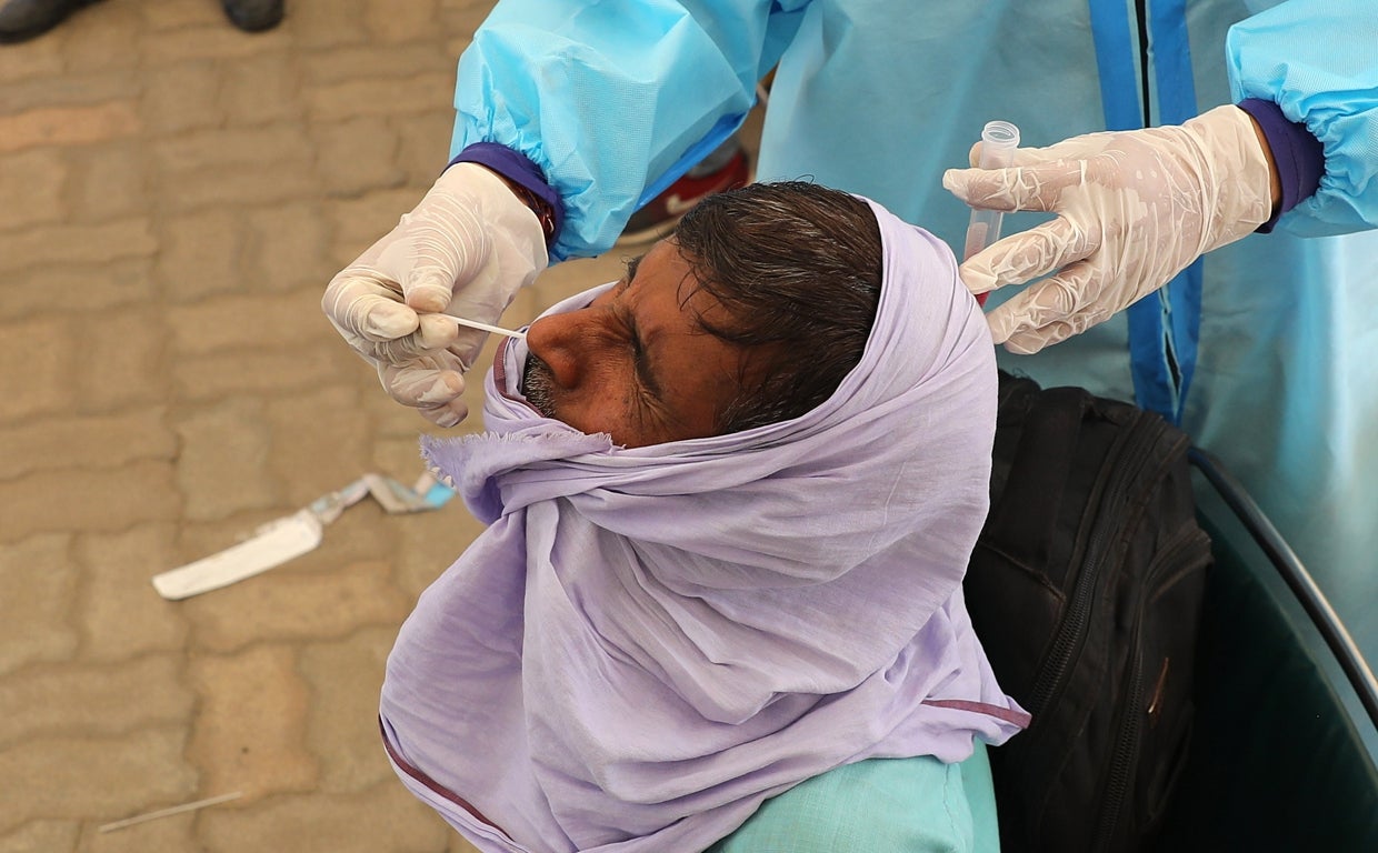 La subvariante Centaurus supone ya un 20% de los contagios en la India