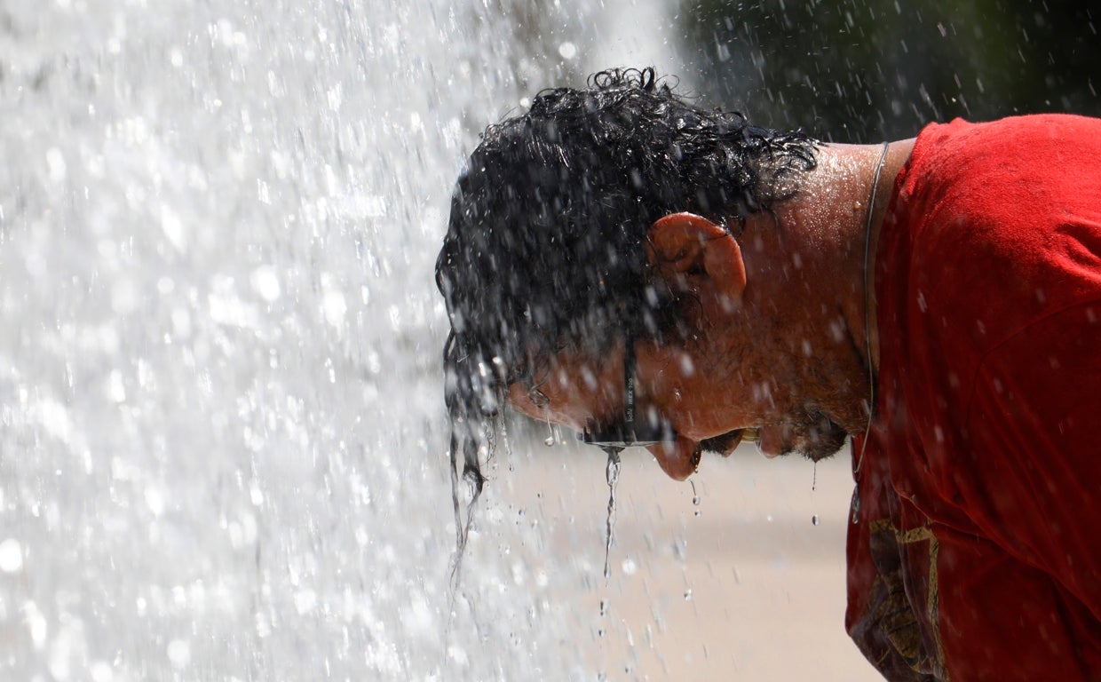 España continúa asolada por las altas temperaturas, que no descenderán hasta la próxima semana