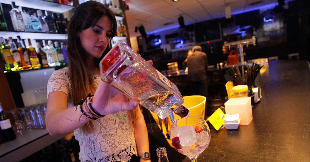 Trucos para tener cubitos de hielo en casa como los de los bares y  olvidarse de la escasez