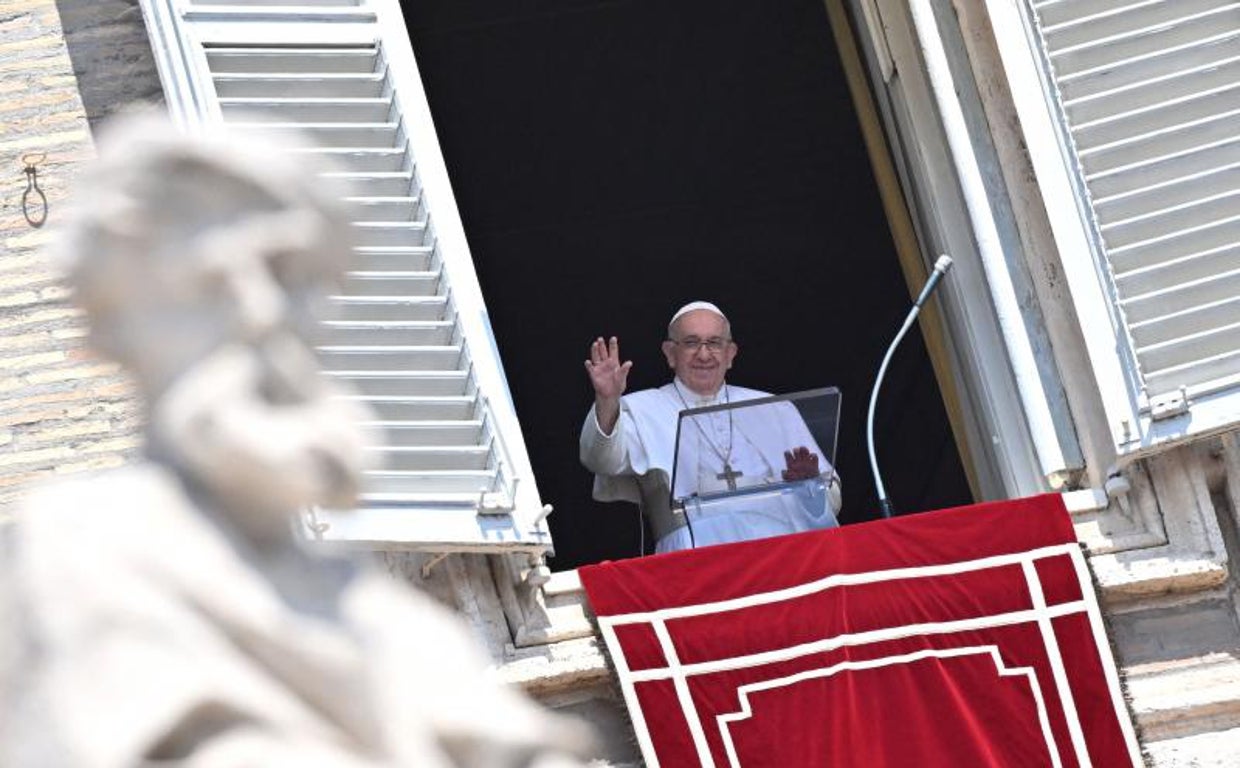 El Papa Francisco este domingo en la Plaza de San Pedro