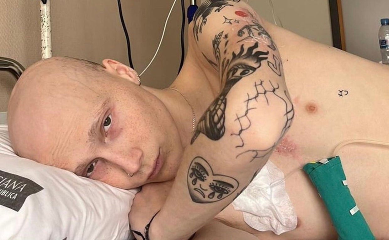 Una de las fotografías que publicó Charlie en sus redes sociales mientras estaba en el hospital