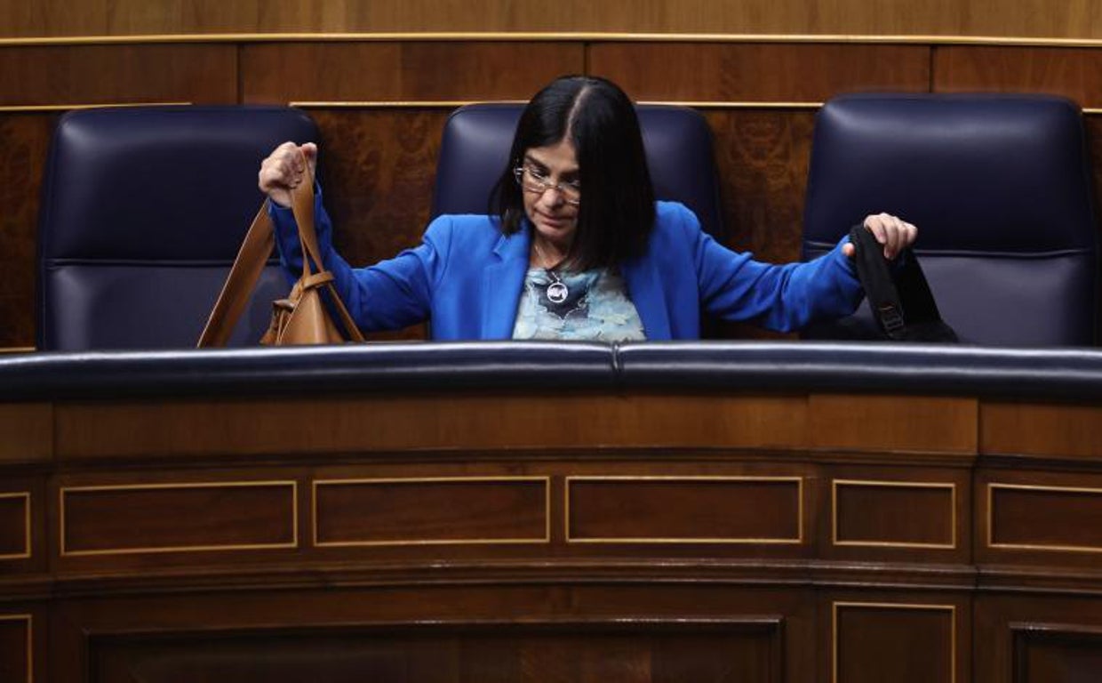 La ministra de Sanidad, Carolina Darias, este jueves en el Congreso de los Diputados