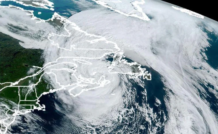 Fiona, ya convertida en tormenta tropical, deja a medio millón de canadienses sin electricidad