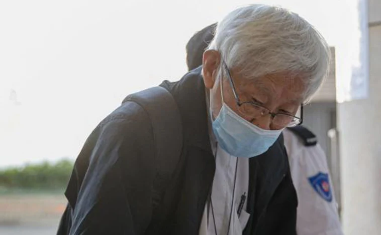 Juzgado en Hong Kong el cardenal Joseph Zen junto a cinco activistas demócratas