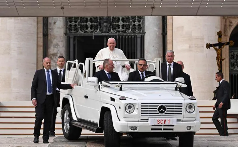 El Papa anuncia un viaje en noviembre al Golfo Pérsico