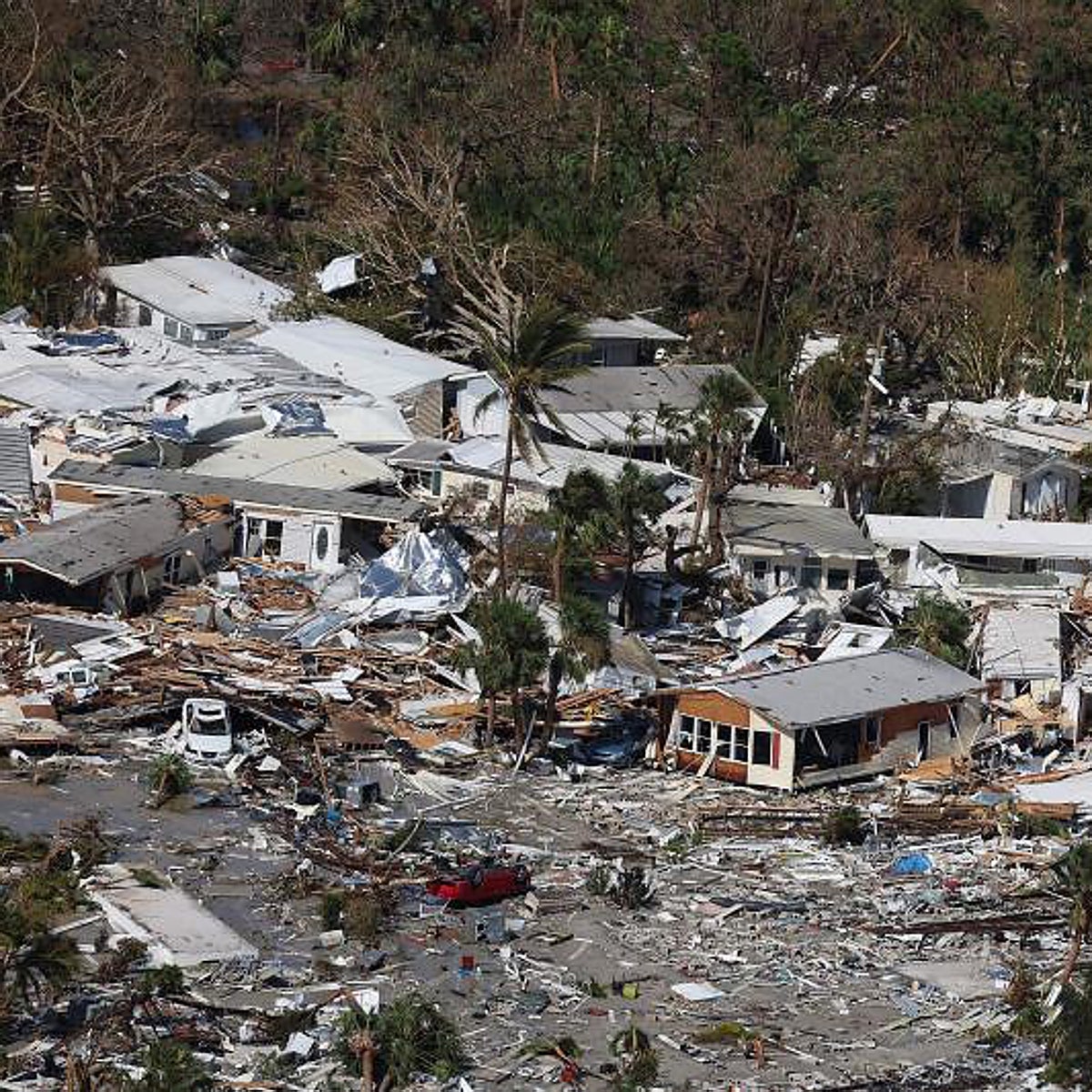 El huracán Ian azota ya Carolina del Sur: «En Florida lanzaba los barcos como si fueran juguetes»