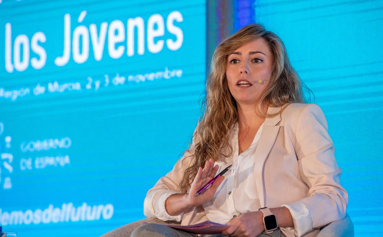 La directora general del Injuve, María Teresa Pérez, interviene en un foro sobre jóvenes en Murcia