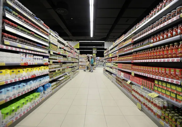 Grecia ensaya una cesta de alimentos básicos subvencionada para combatir la escalada de precios