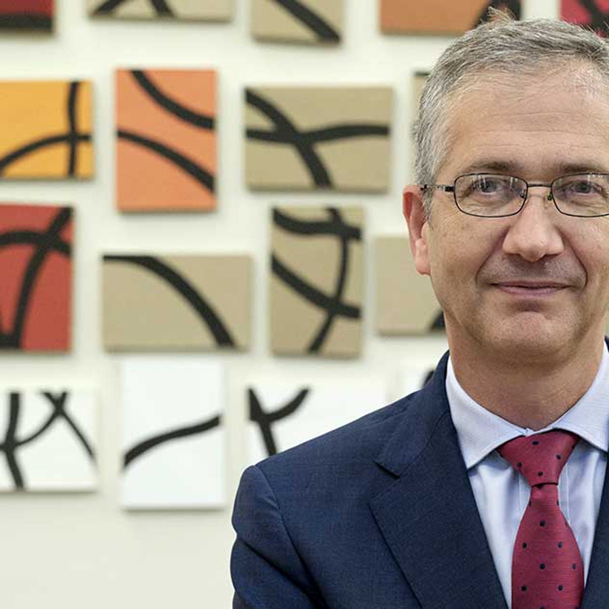 Pablo Hernández de Cos: «Los trabajos del futuro serán los que no puedan hacer las máquinas»