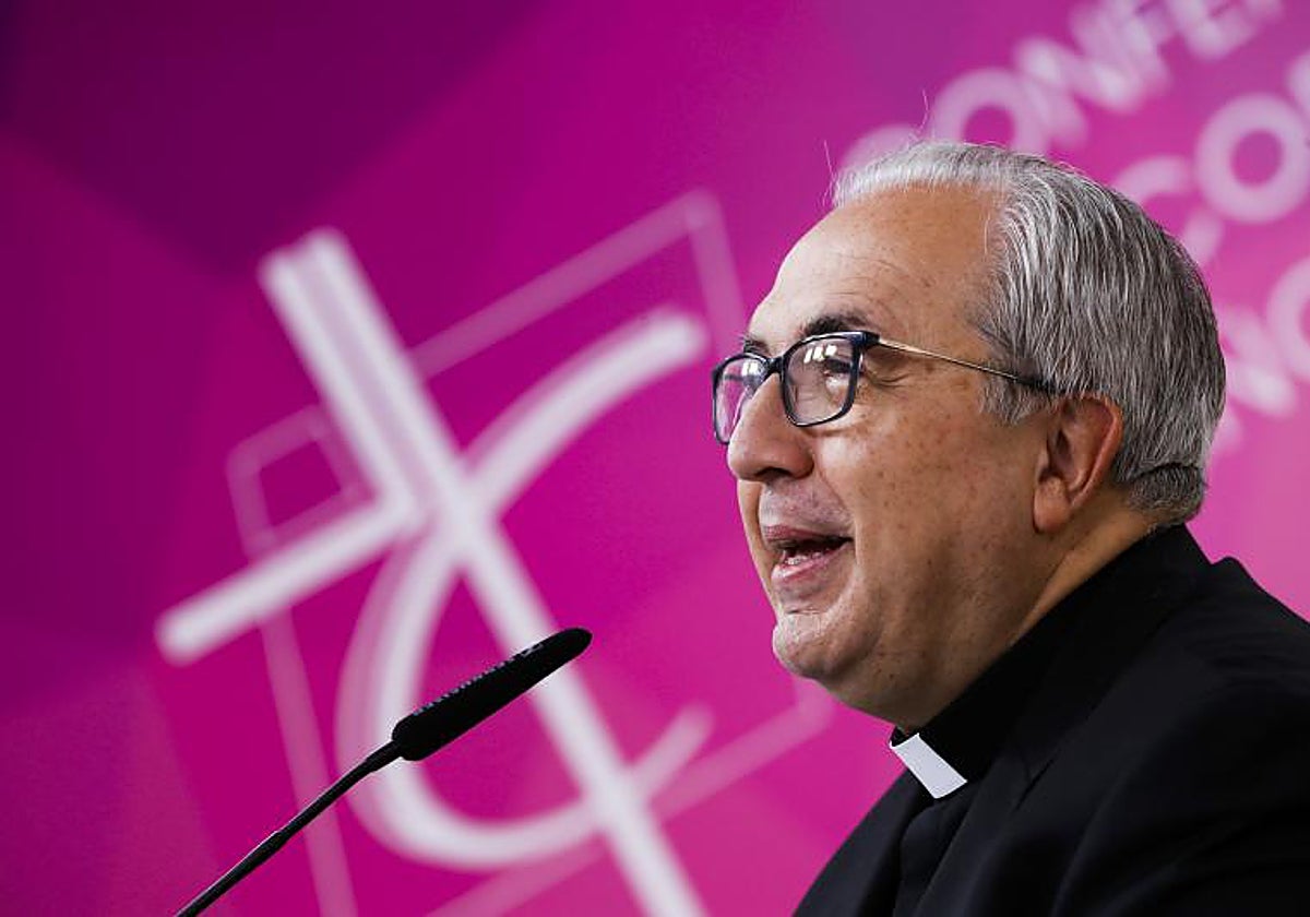 César García Magán en su primera comparecencia ante la prensa en la sede de la Conferencia Episcopal