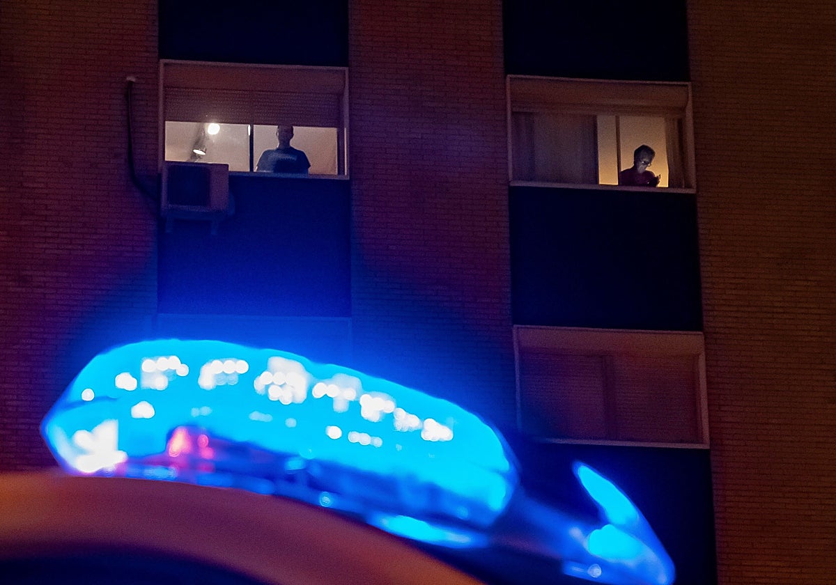 Muere de un infarto tras encontrar el cadáver de su hijo, que se había suicidado