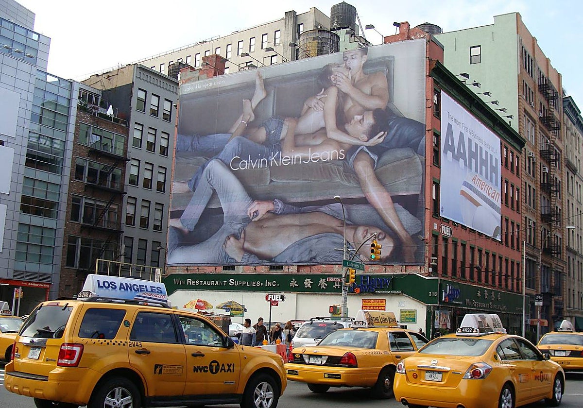 Valla publicitaria en Nueva York que causó polémica por su imagen