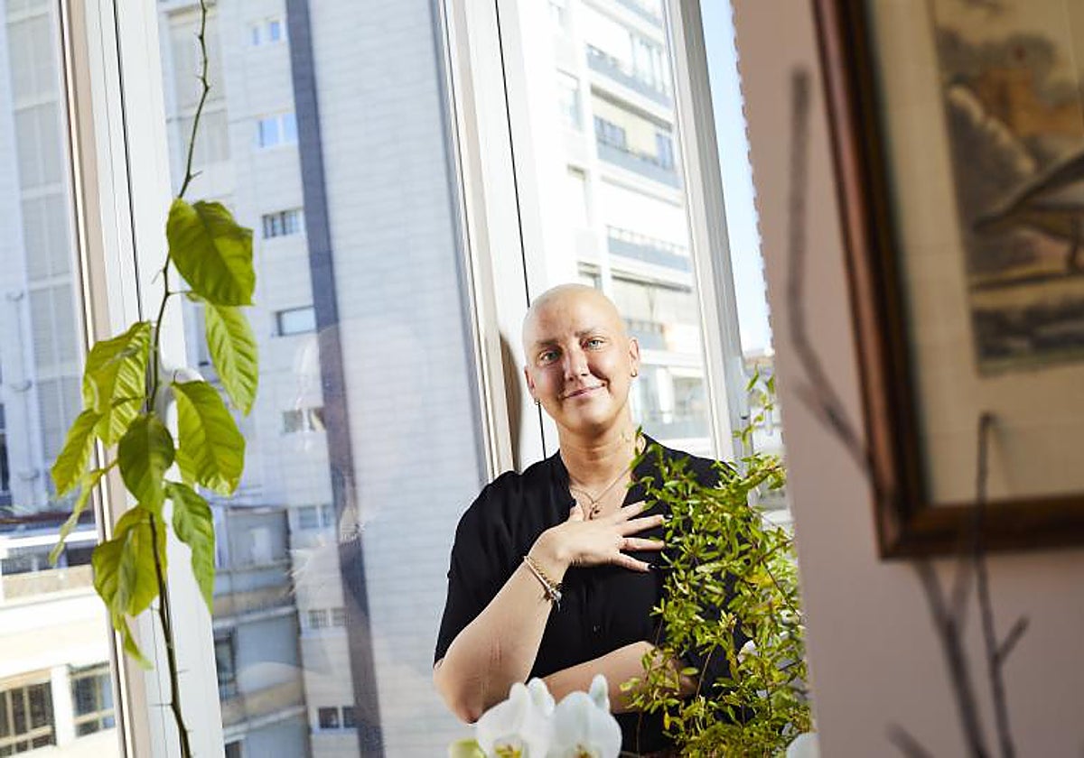 Carmen posa para ABC con su cabeza 'rapada: «Me veo bien, nunca quise ocultarme»