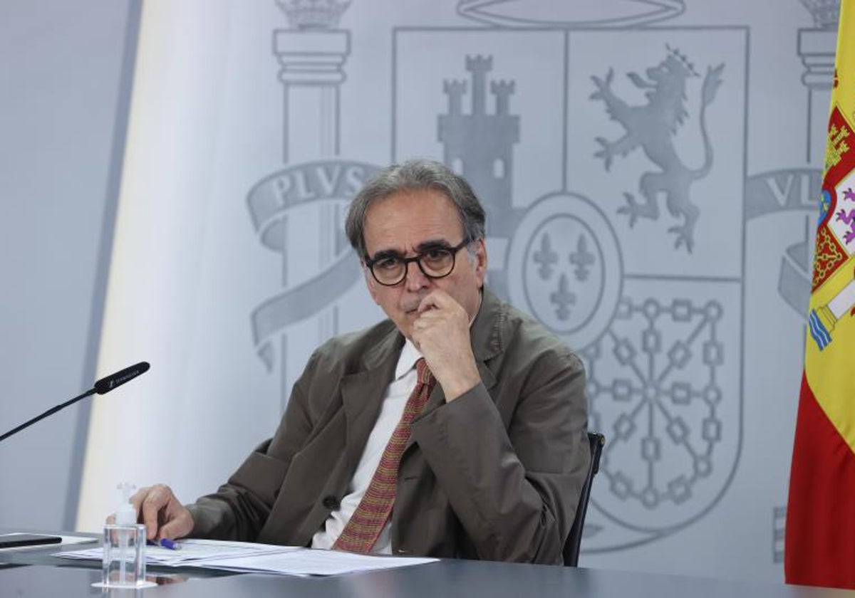 El ministro de Universidades, Joan Subirats, en la rueda de prensa posterior al Consejo de Ministros