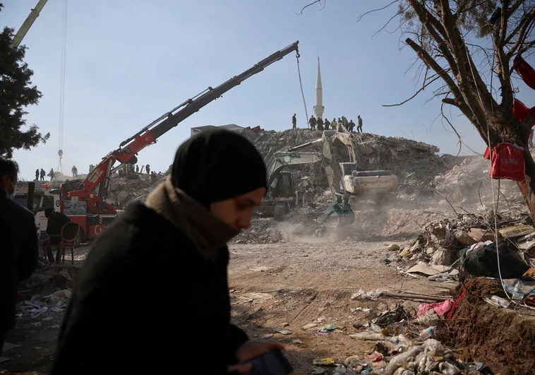 Más de 100 detenidos por los edificios destruidos en Turquía tras el terremoto