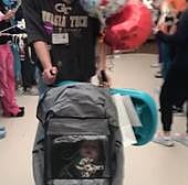 La emotiva despedida del hospital a un bebé que llevaba siete meses esperando un trasplante de corazón