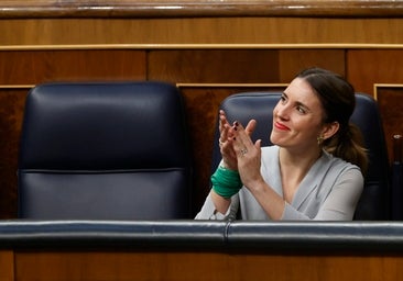 Irene Montero tacha de falsas las cifras de rebajas de penas para defender ante la delegación europea el 'solo sí es sí'