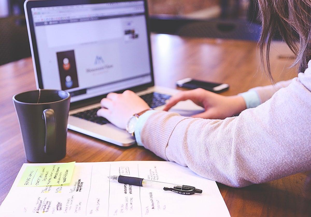 Foto de archivo de una estudiante