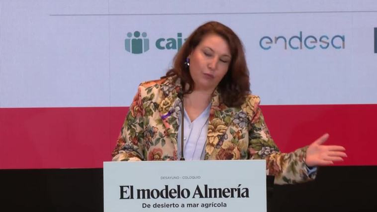 Andalucía aboga por hacer de la agricultura de Almería, "gran resiliente al cambio climático"