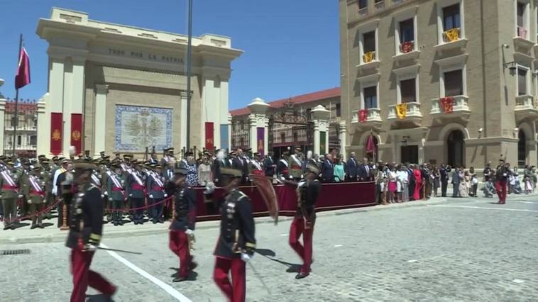 Zarzuela aclara que princesa Leonor renuncia y no recibirá retribución durante formación militar