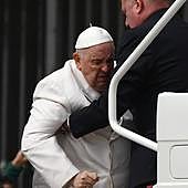 El Papa Francisco está en el hospital con motivo de «controles médicos programados»