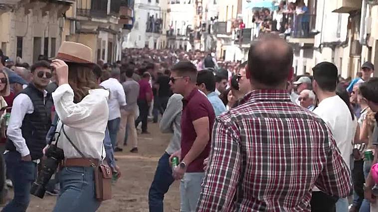 Arroyo de la Luz (Cáceres) celebra el Día de la Luz con carreras de caballos