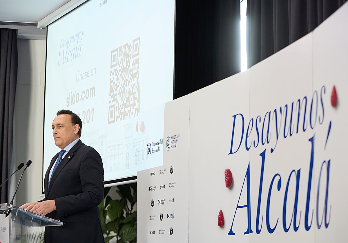 El consejero de Universidades de Andalucía, José Carlos Gómez Villamandos