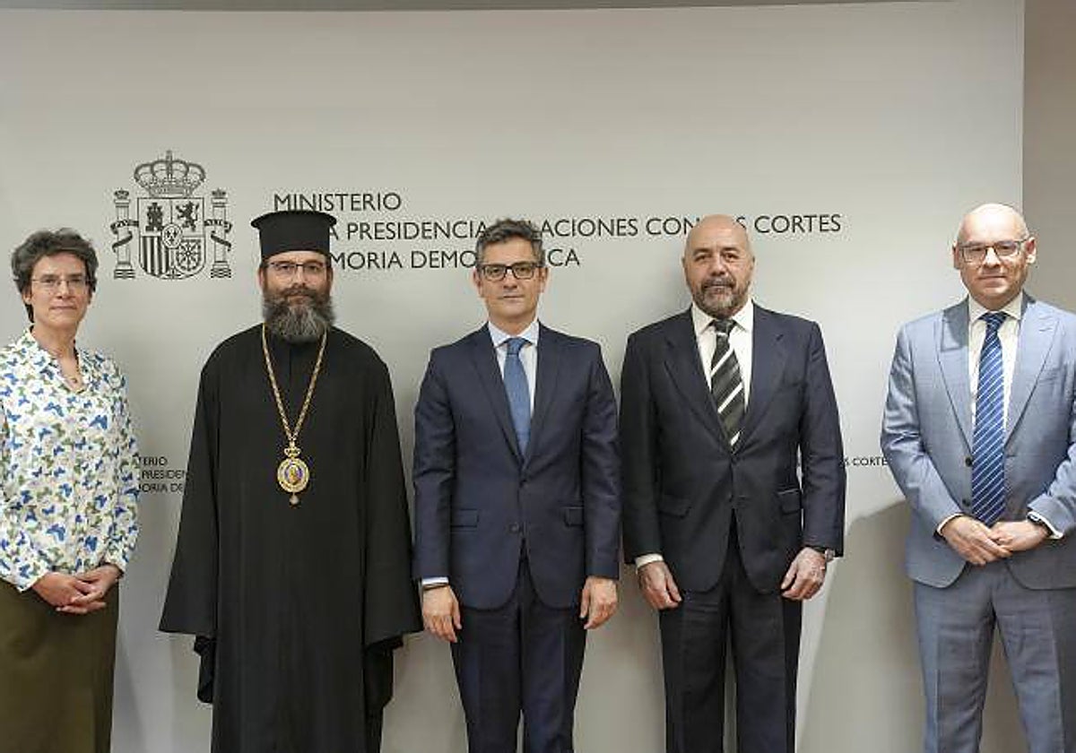 El ministro Bolaños con los representantes de las confesiones a los que se les ha concedido la exención del IBI