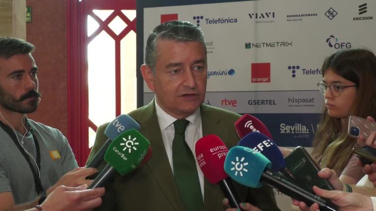 Sanz destaca las iniciativas para mejorar la conectividad y el despliegue 5G en Andalucía