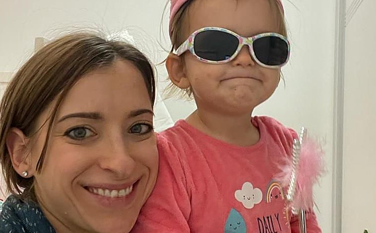 Imagen principal - Alejandro, Iryna y Emily