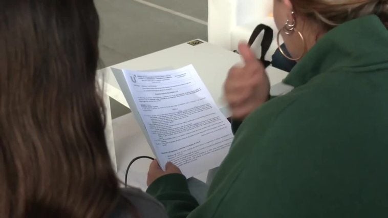 Transcurre sin incidencias la primera jornada de la PEvAU en Andalucía, con casi 50.000 alumnos