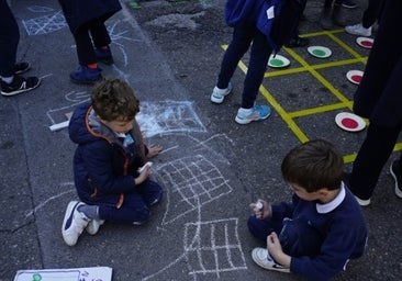 Medio millón de niños padecen malnutrición en España y 2,8 millones no pudieron salir de vacaciones el año pasado