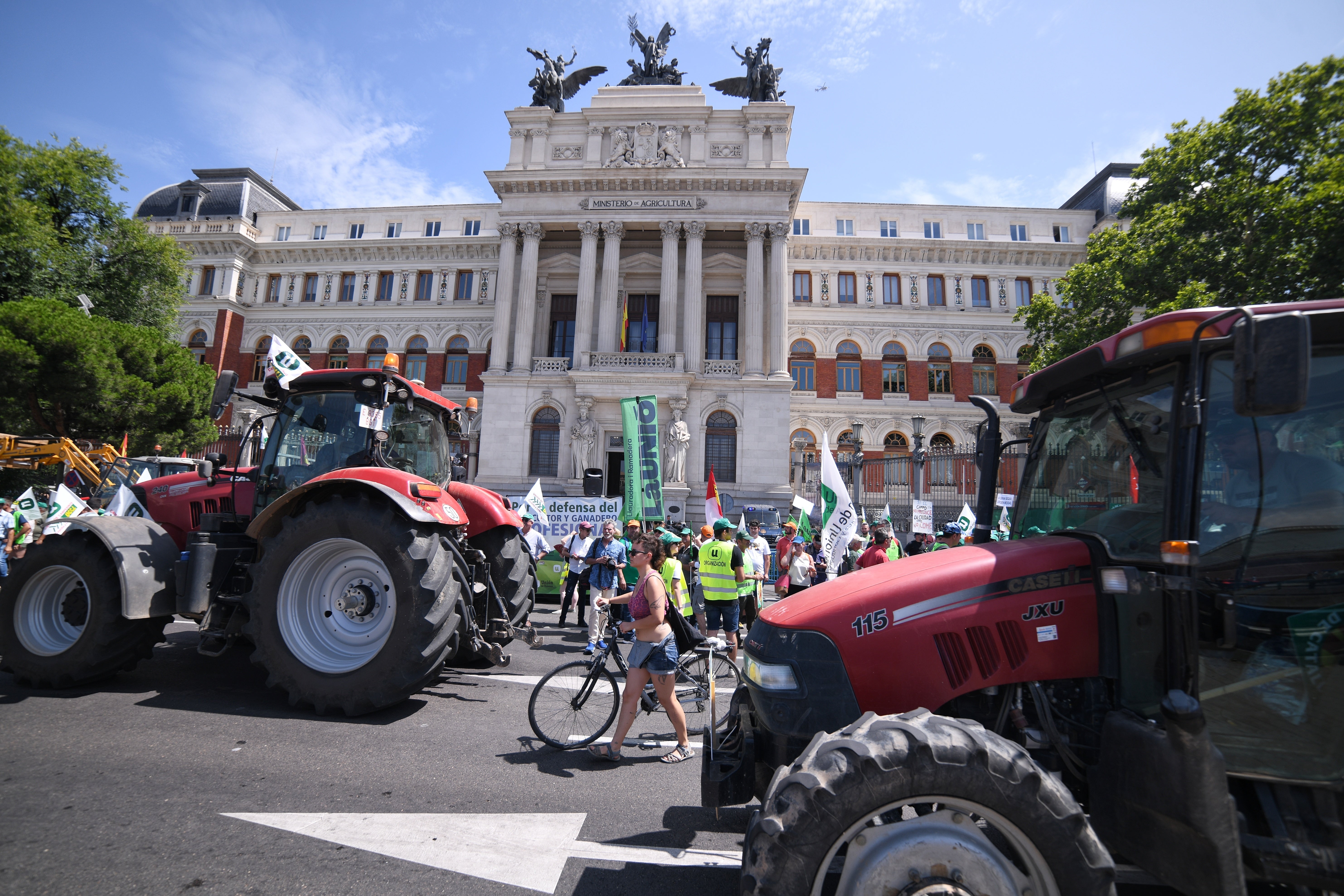 La tractorada frente al Ministerio de Agricultura  