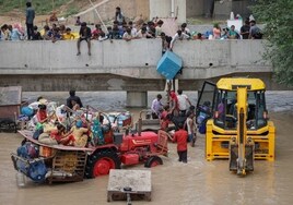 Cientos de personas evacuadas en la India tras el riesgo de inundaciones por un aumento récord del nivel del agua