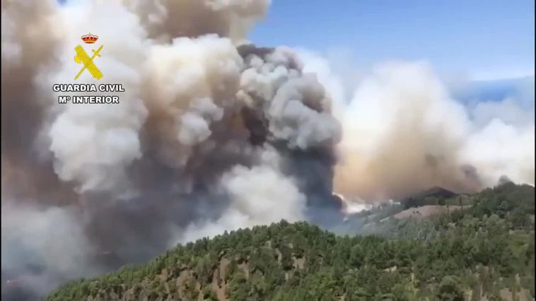 Incendio de La Palma desde un helicóptero de la Guardia Civil