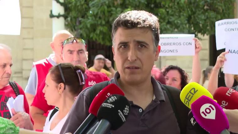 Barrios Hartos en Sevilla lamenta la "criminalización de barrios obreros" ante los cortes de luz