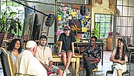 El Papa culpa a «grupos de la Iglesia corruptos» de los abusos en un colegio del Opus Dei