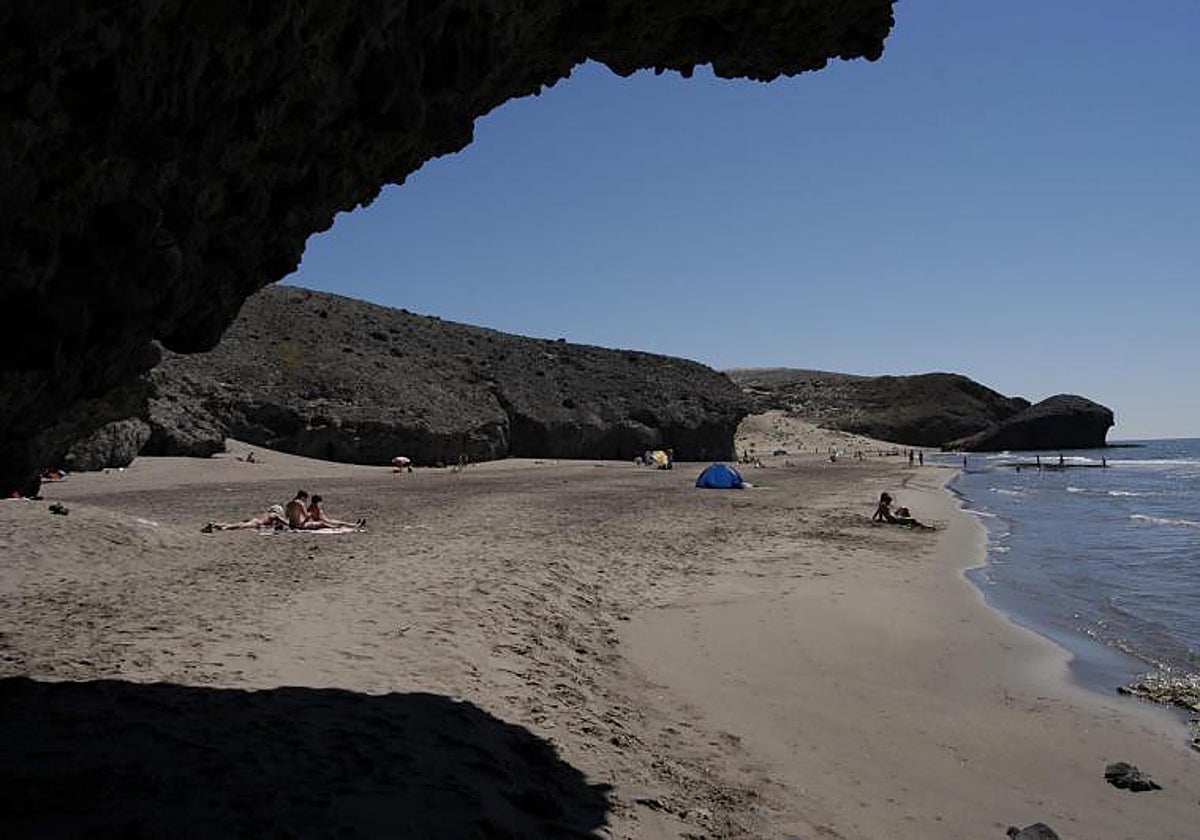 Playa de Mónsul (Almería)