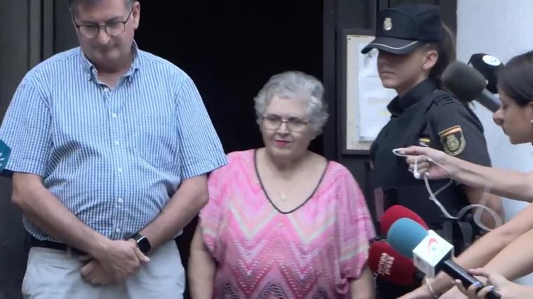 La madre de Rubiales, trasladada al hospital por su huelga de hambre