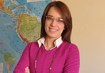 La profesora de español afectada por el terremoto: «He tenido que dormir con mis hijos en el coche toda la noche»