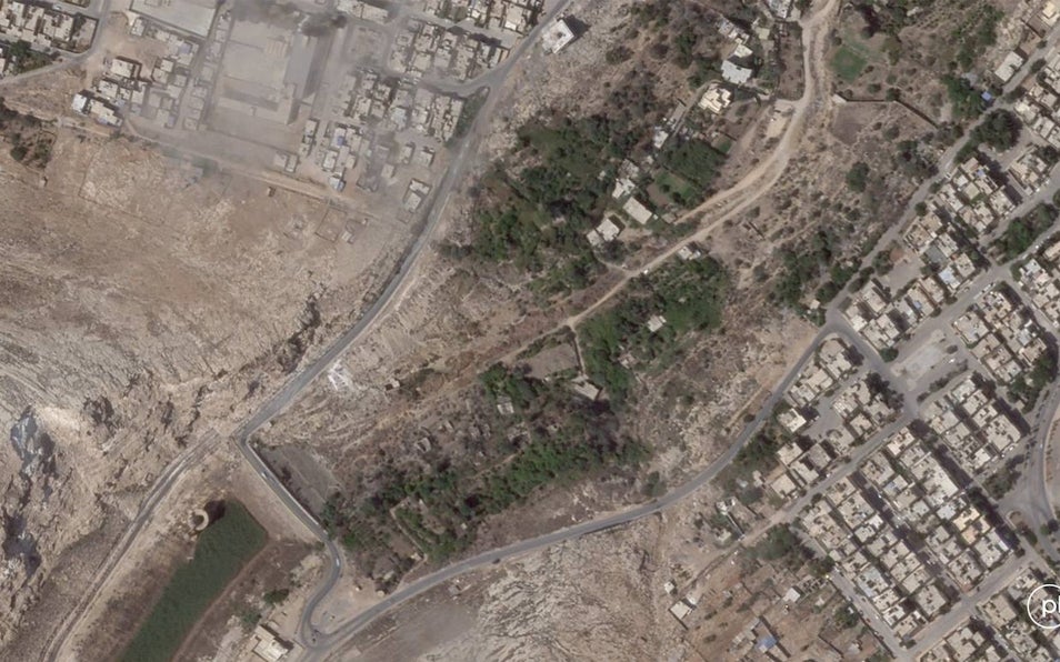 Imagen antes - El antes y después de las inundaciones en Libia: cadáveres flotando y destrucción a vista de satélite