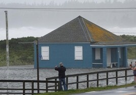 Lee afecta ya a  Nueva Inglaterra y Canadá convertido en ciclón postropical