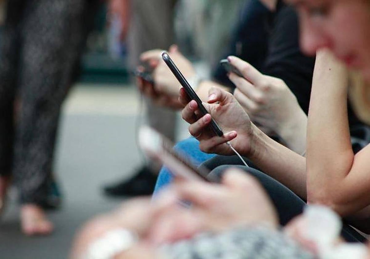 La AEPD abre una investigación de oficio sobre la difusión de imágenes falsas de las menores desnudas