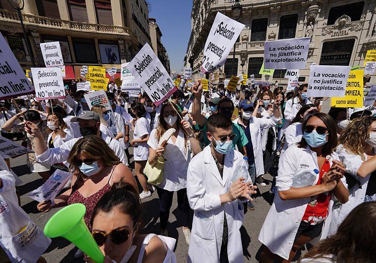 Manifestación de Médicos Internos Residentes (MIR)