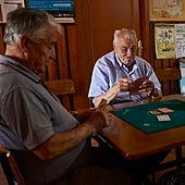 España sí es país para viejos: la mitad de los 'boomers' superarán los 90 años