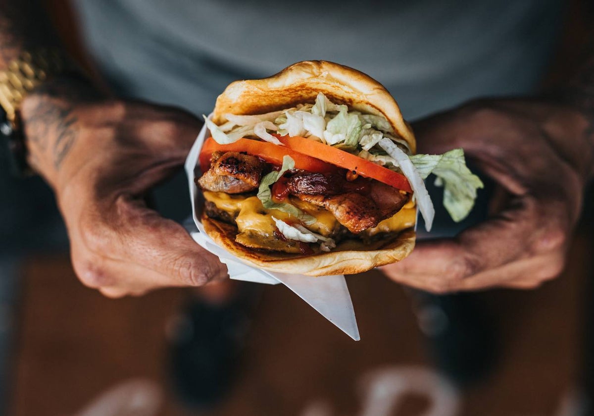 Estos son los riesgos de comer ultraprocesados, menos en el caso de dos alimentos